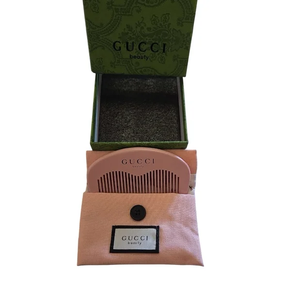 Gucci Beauty Pink Hair Comb with Green Box & Pouch One Size - Picture 3 of 4